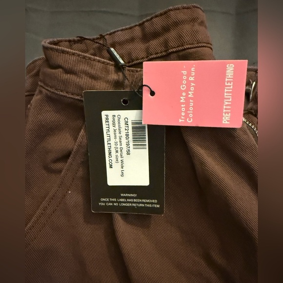 Pretty Little Thing Chocolate Seam Detail Wide Leg
Baggy Jeans - Picture 6 of 10